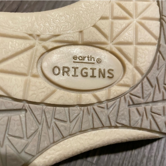 Earth Origins Effie - Picture 5 of 5